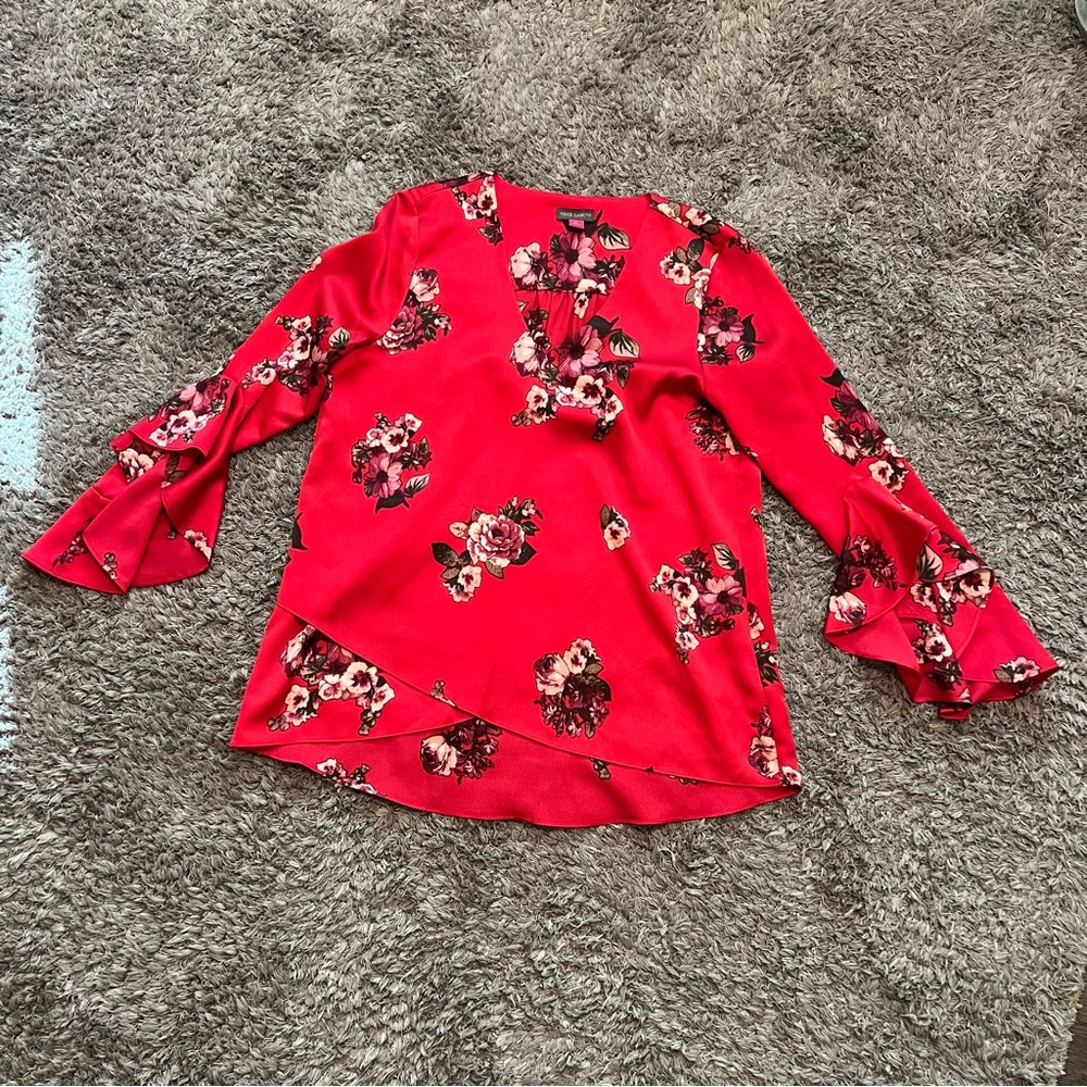Vince Camuto Floral Red Women's Top long sleeve small flowy blouse flower